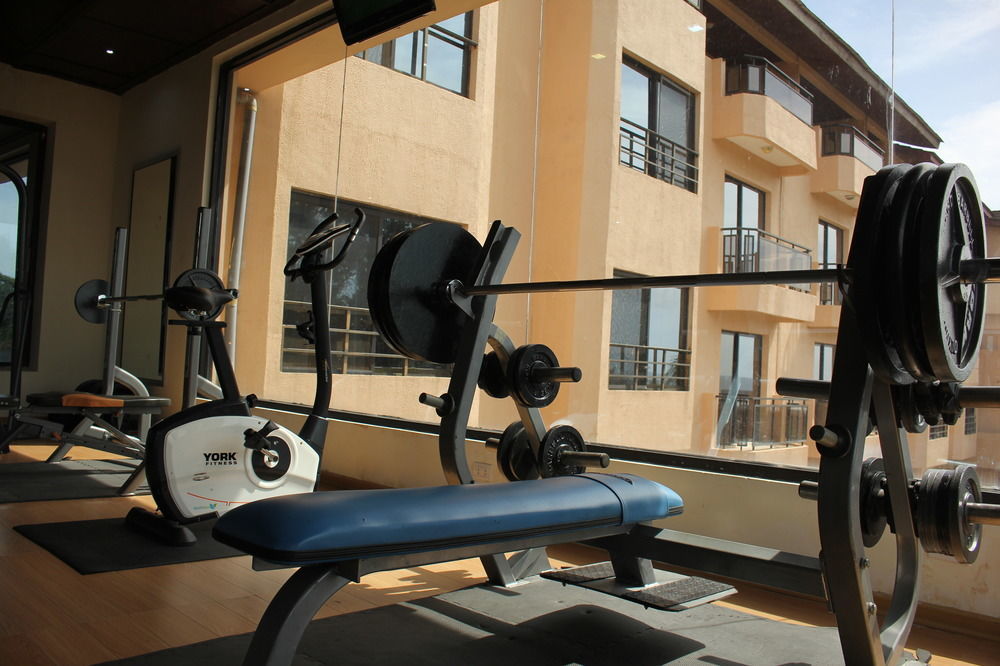 מונרוביה Palm Spring Resort מראה חיצוני תמונה