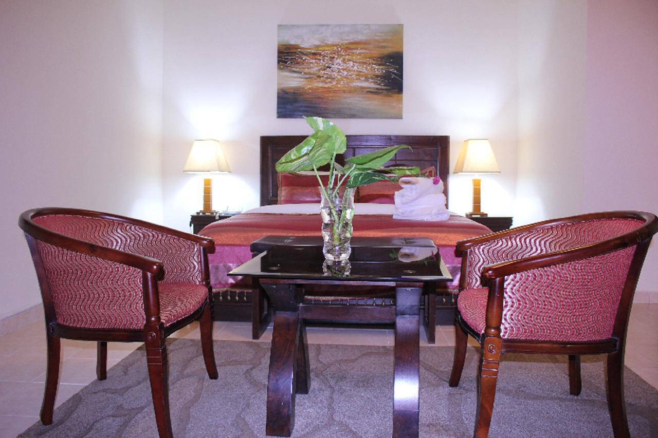 מונרוביה Palm Spring Resort מראה חיצוני תמונה